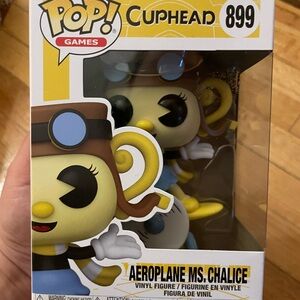 Cuphead Aeroplane Ms. Chalice Vinyl Figure
